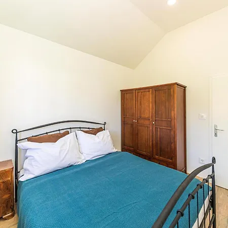 Amazing Home In Vinisce With Wifi *